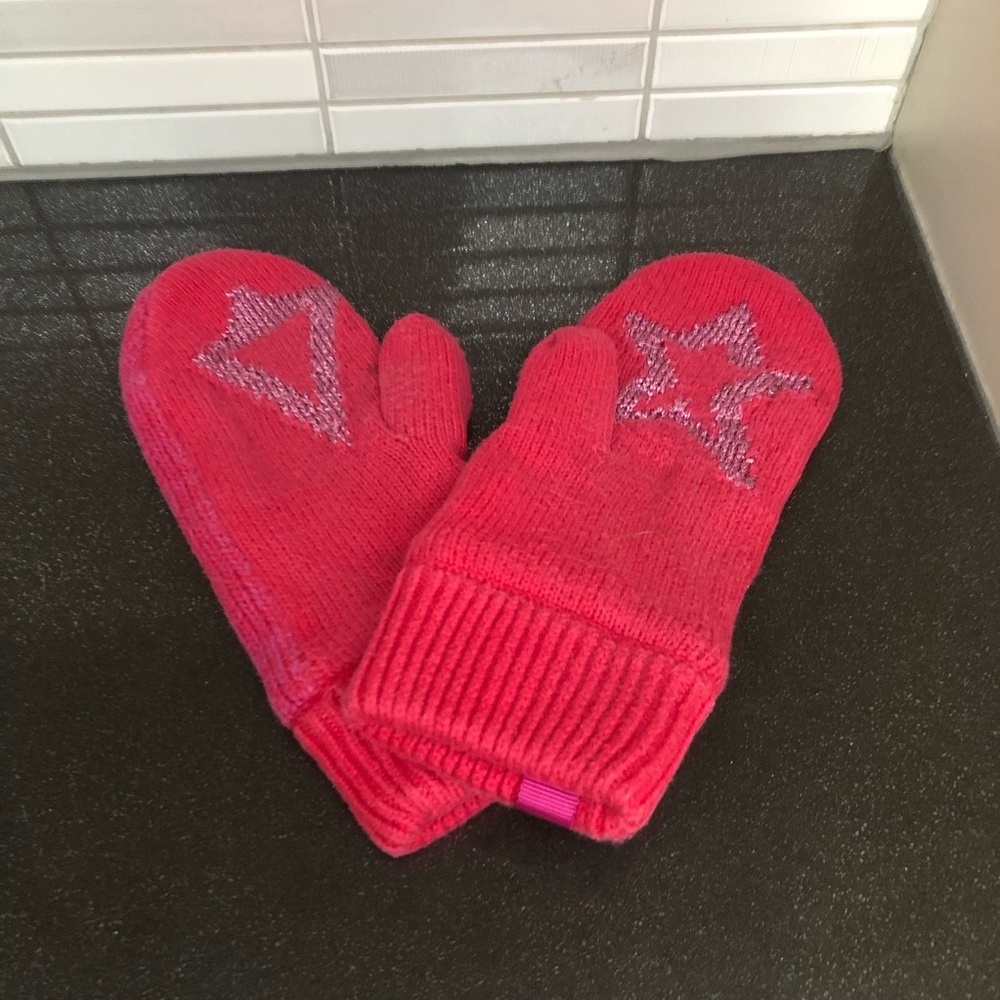RARE Ivivva by Lululemon girls mittens